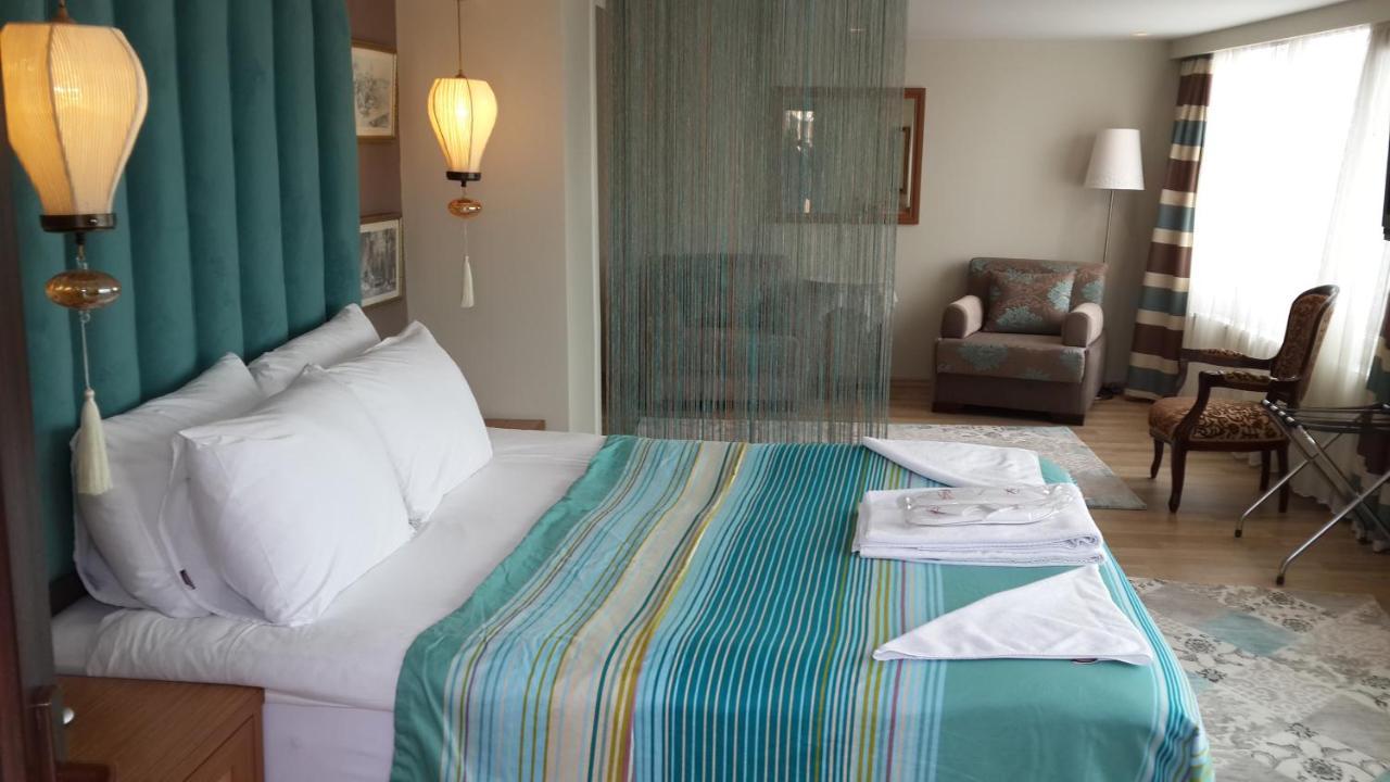 Tashkonak Studio Suites Istanbul Bagian luar foto