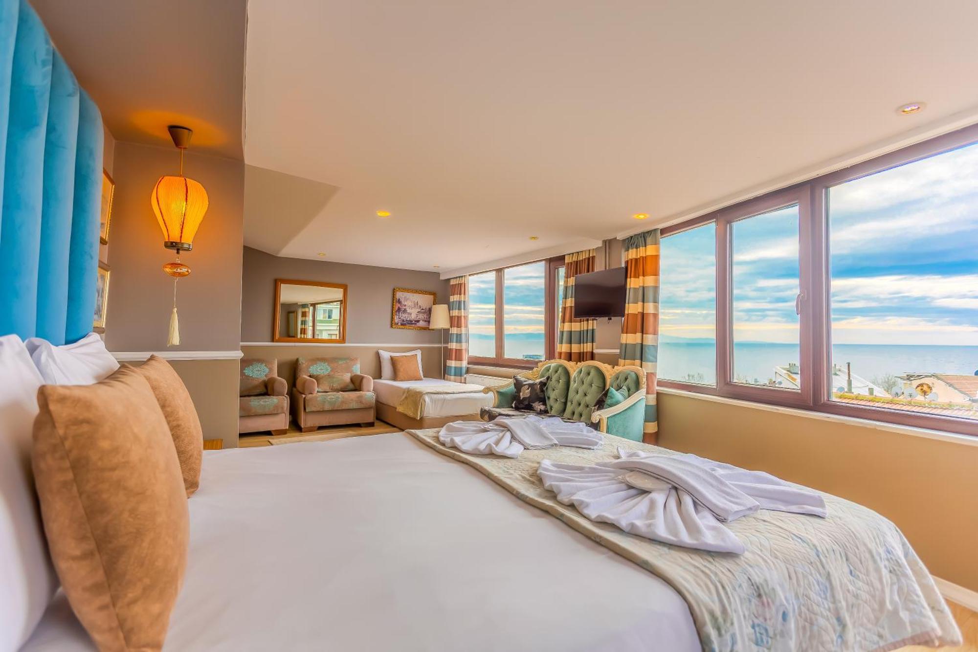 Tashkonak Studio Suites Istanbul Bagian luar foto